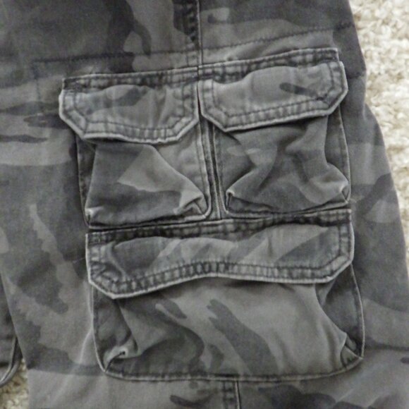 Wrangler Pants Men's 36 X 30 Camo Cargo Regular Taper Utility Military 9 Pockets - Picture 3 of 8